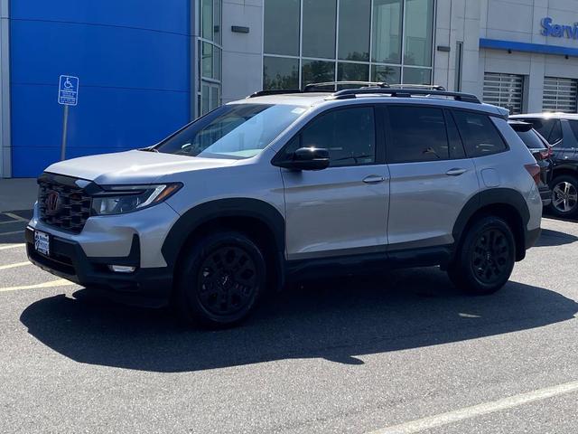 Photo of 2022 Lunar Silver Metallic Honda Passport