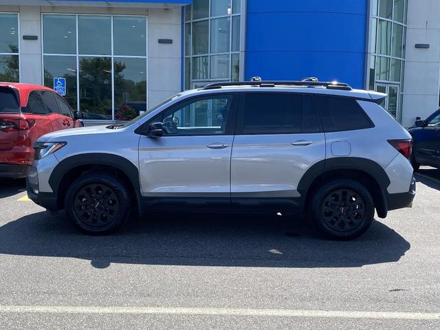 Photo of 2022 Lunar Silver Metallic Honda Passport