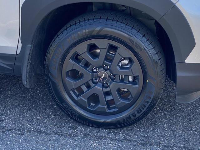 Photo of 2022 Lunar Silver Metallic Honda Passport