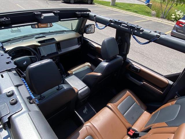 Photo of 2022 CARBONIZEDGRAY Ford Bronco