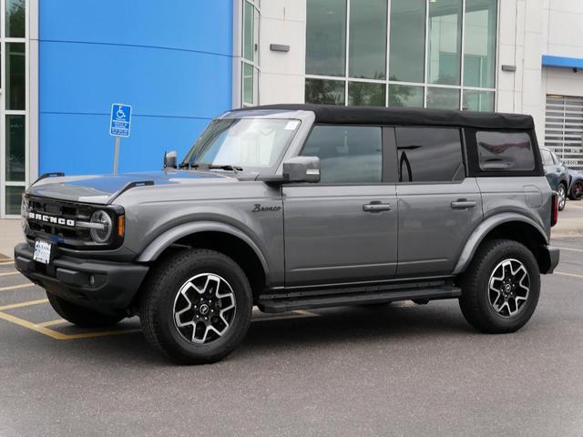 Photo of 2022 CARBONIZEDGRAY Ford Bronco