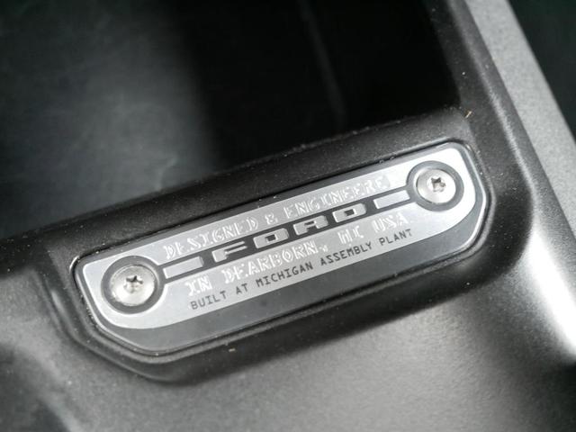 Photo of 2022 CARBONIZEDGRAY Ford Bronco