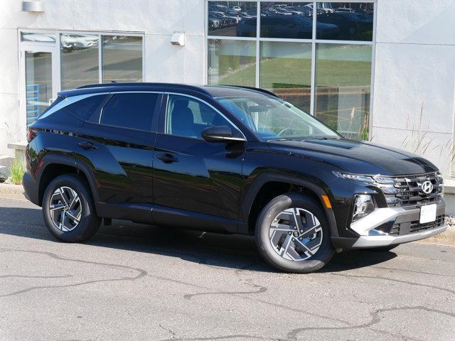 Photo of 2025 Ash Black Hyundai TUCSON Hybrid