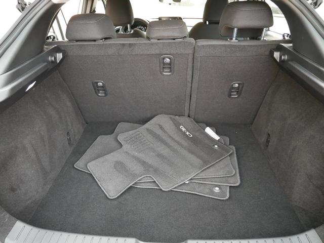 Photo of 2022 Snowflake White Pearl Mazda CX-30