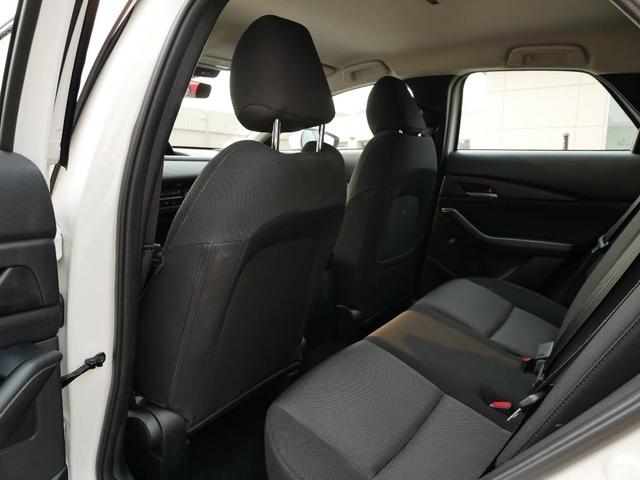 Photo of 2022 Snowflake White Pearl Mazda CX-30