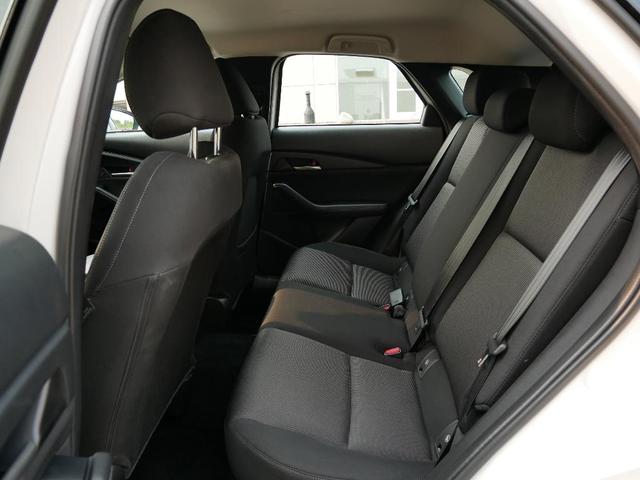 Photo of 2022 Snowflake White Pearl Mazda CX-30