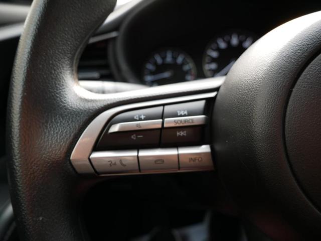 Photo of 2022 Snowflake White Pearl Mazda CX-30