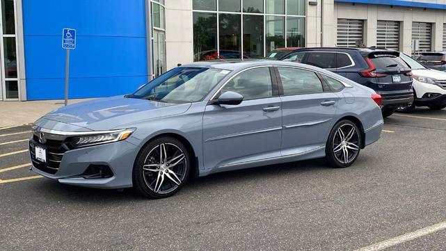 Photo of 2022 Sonic Gray Pearl Honda Accord