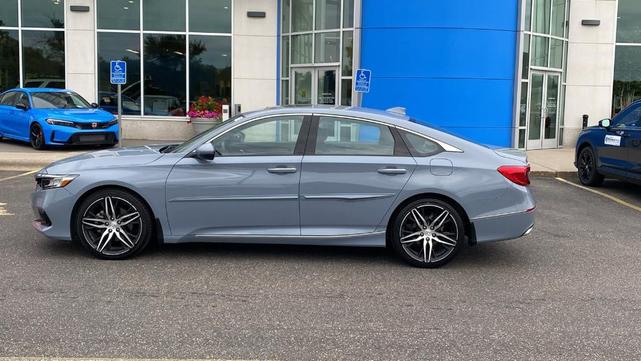 Photo of 2022 Sonic Gray Pearl Honda Accord