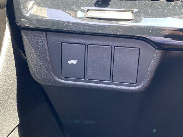 Photo of 2026 Platinum White Pearl Honda CR-V Hybrid