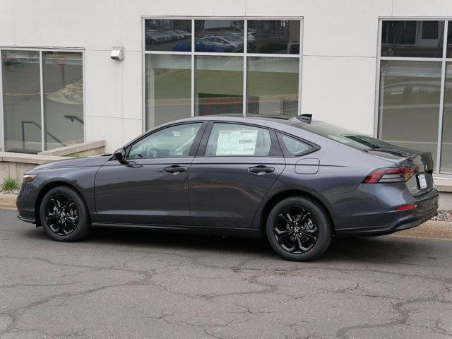 Photo of 2025 Meteorite Gray Metallic Honda Accord