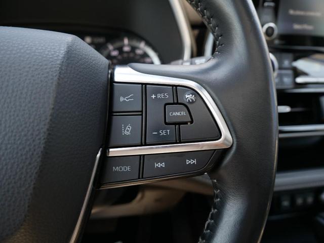 Photo of 2021 Celestial Silver Metallic Toyota Highlander
