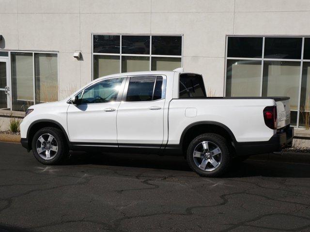 Photo of 2025 Platinum White Pearl Honda Ridgeline