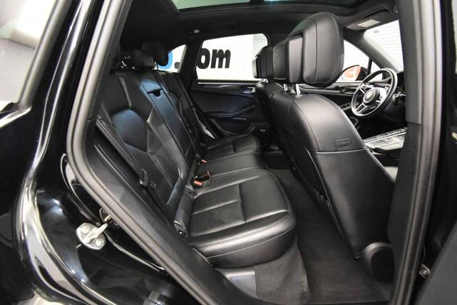 Photo of 2021 Black Porsche Macan