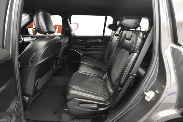 Photo of 2022 Baltic Gray Metallic Clearcoat Jeep Grand Cherokee L