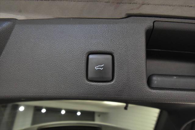 Photo of 2022 Carbonized Gray Metallic Ford Escape