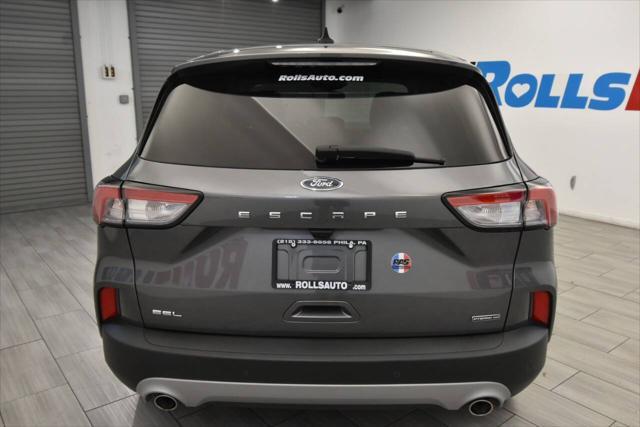 Photo of 2022 Carbonized Gray Metallic Ford Escape