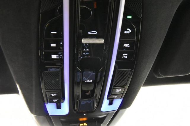Photo of 2021 Carmine Red Porsche Cayenne