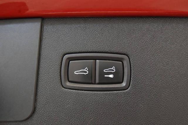 Photo of 2021 Carmine Red Porsche Cayenne
