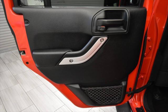 Photo of 2017 Firecracker Red Clearcoat Jeep Wrangler Unlimited