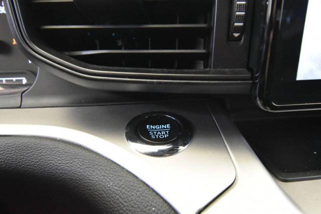 Photo of 2022 Agate Black Metallic Ford Explorer