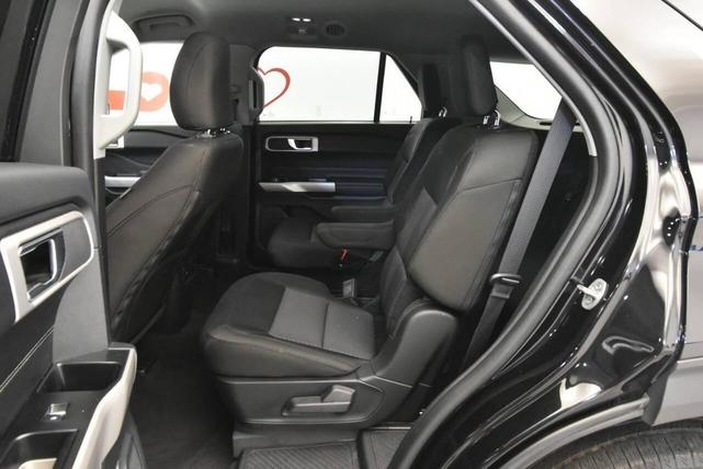 Photo of 2022 Agate Black Metallic Ford Explorer