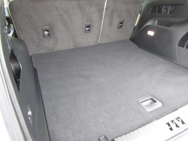 Photo of 2023 Star White Ford Edge