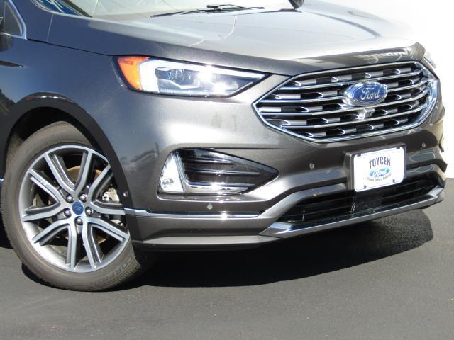 Photo of 2019 Magnetic Ford Edge