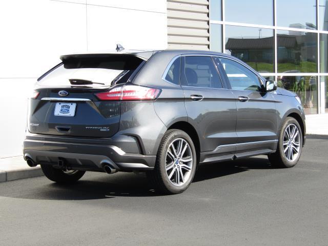 Photo of 2019 Magnetic Ford Edge