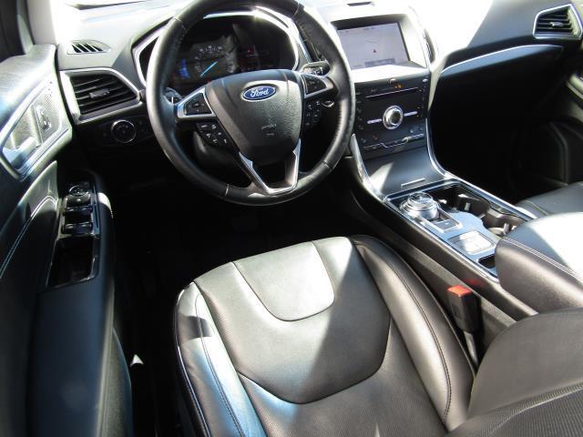 Photo of 2019 Magnetic Ford Edge