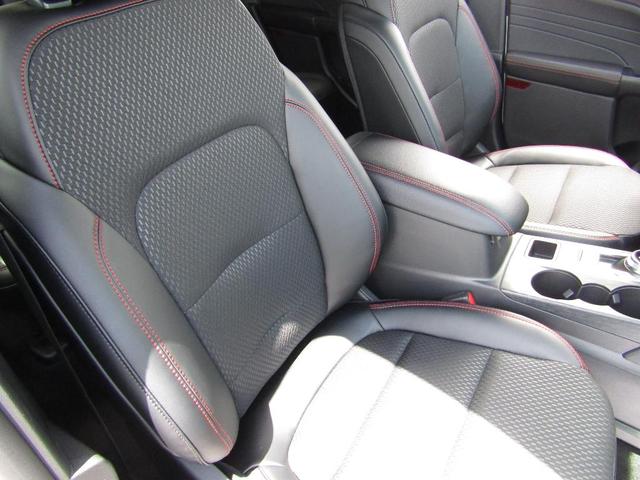 Photo of 2025 Star White Ford Escape