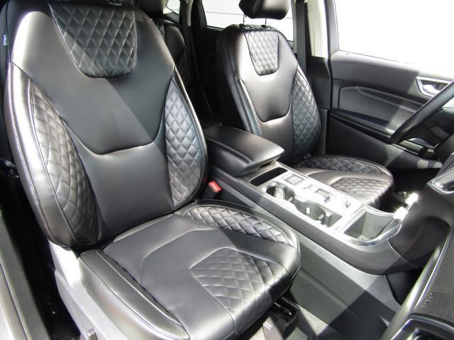 Photo of 2024 Carbonized Gray Ford Edge