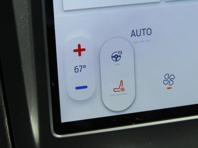 Photo of 2024 Carbonized Gray Ford Edge