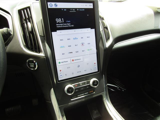 Photo of 2024 Carbonized Gray Ford Edge