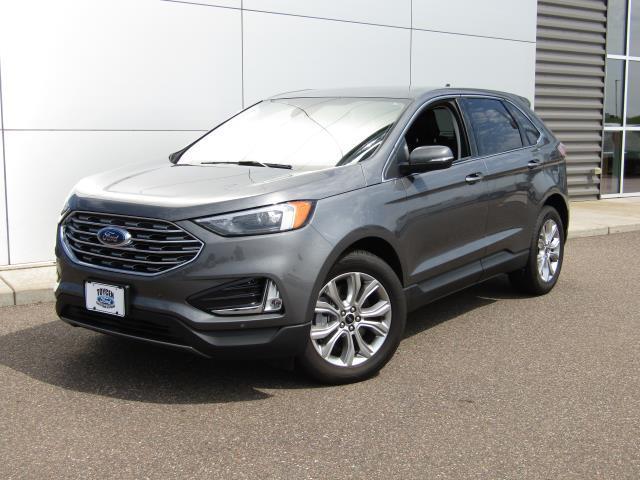 Photo of 2024 Carbonized Gray Ford Edge