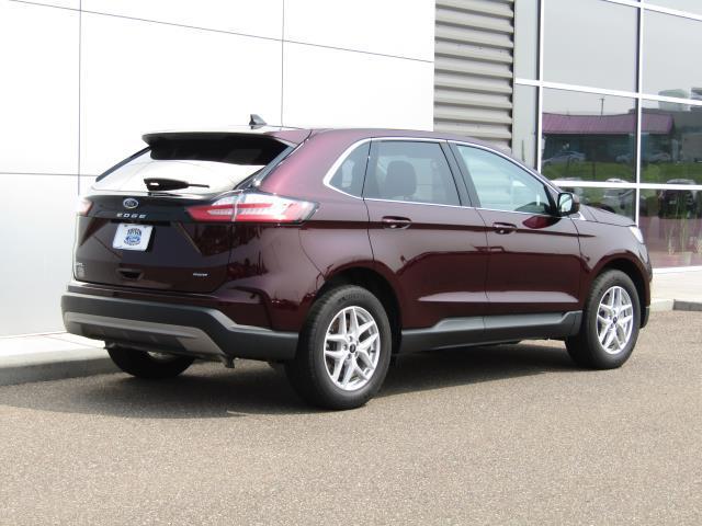 Photo of 2024 Burgundy Velvet Ford Edge