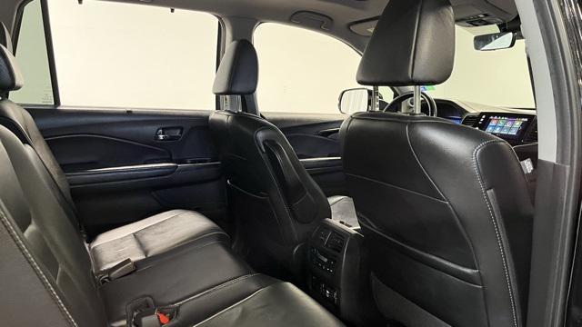 Photo of 2020 Crystal Black Pearl Honda Pilot