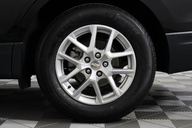 Photo of 2023 Mosaic Black Metallic Chevrolet Equinox