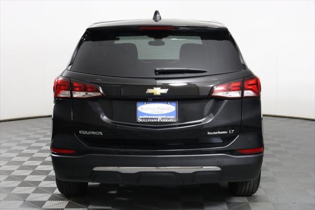 Photo of 2023 Mosaic Black Metallic Chevrolet Equinox