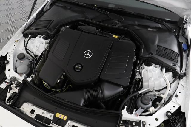 Photo of 2025 MANUFAKTUR Moonlight White Metallic Mercedes-Benz C-Class
