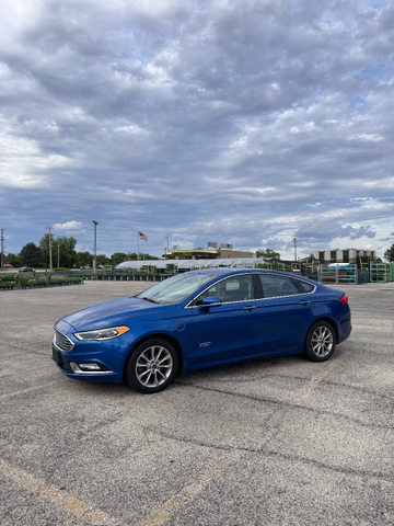 Photo of 2017 Blue Ford Fusion Energi