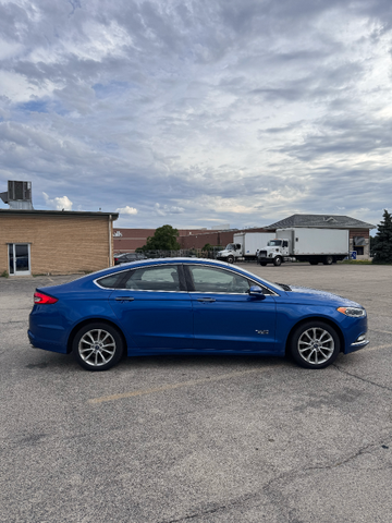 Photo of 2017 Blue Ford Fusion Energi