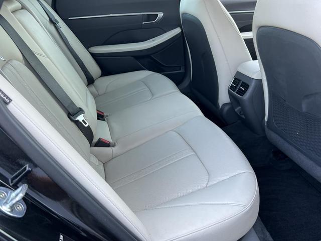 Photo of 2022 Phantom Black Hyundai SONATA