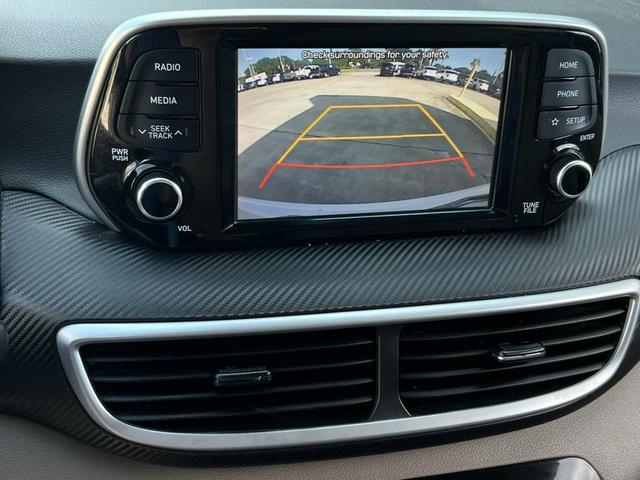 Photo of 2020 Winter White Hyundai TUCSON