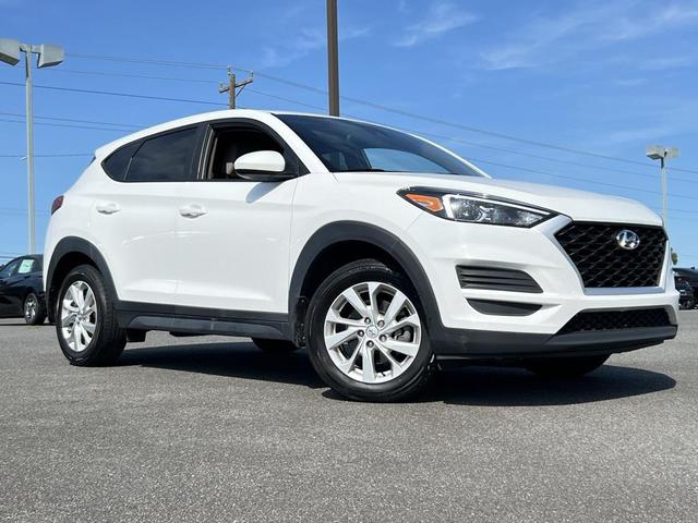 Photo of 2020 Winter White Hyundai TUCSON