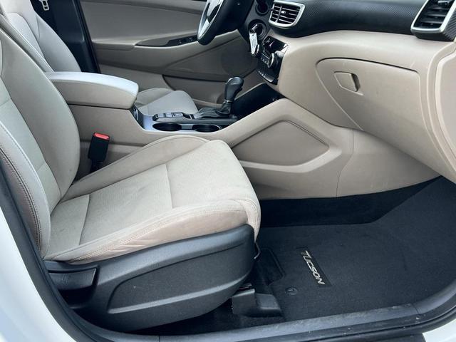 Photo of 2020 Winter White Hyundai TUCSON