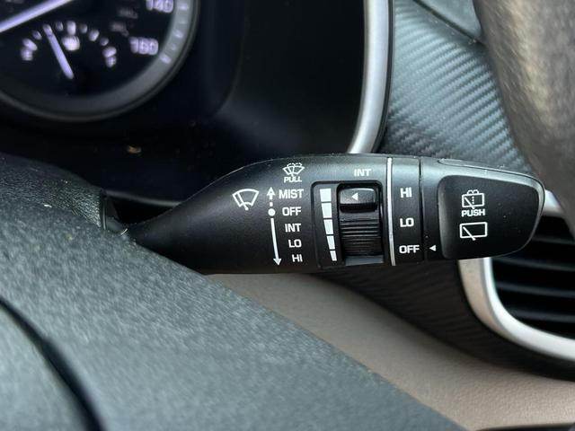 Photo of 2020 Winter White Hyundai TUCSON
