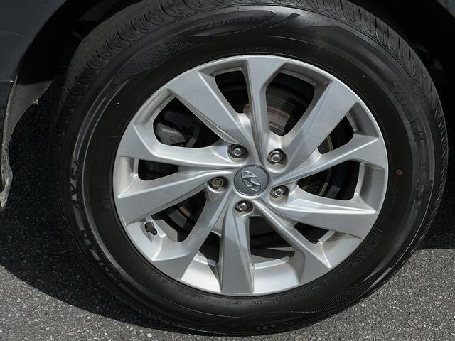 Photo of 2020 Winter White Hyundai TUCSON