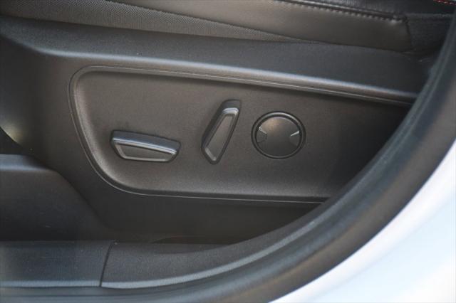 Photo of 2023 Oxford White Ford Escape
