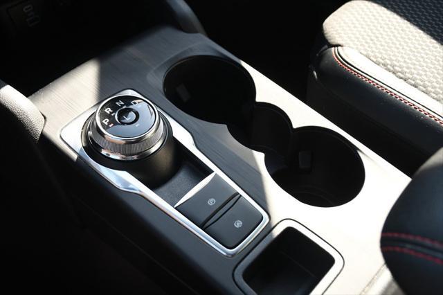Photo of 2023 Oxford White Ford Escape